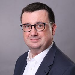 Dr. Kristian Weiland