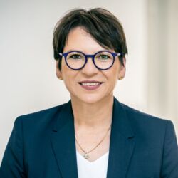 Brigitte Adam